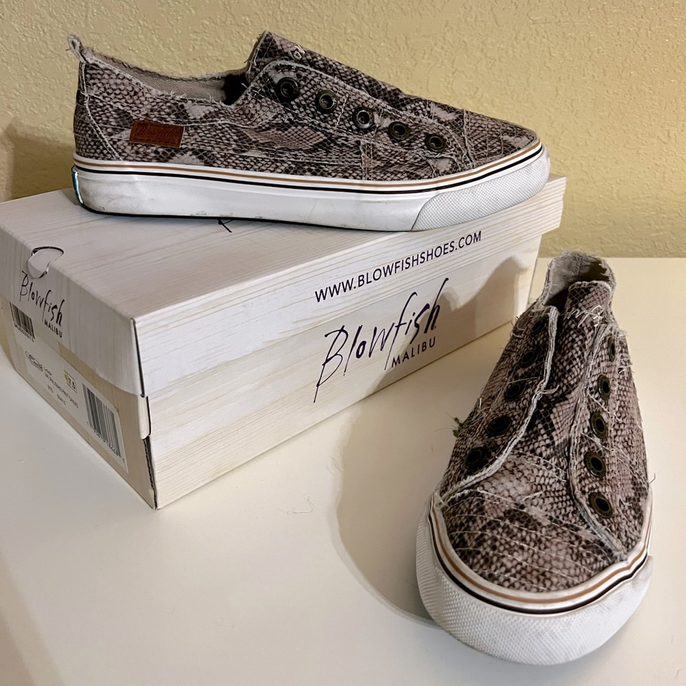 BLOWFISH SNEAKERS